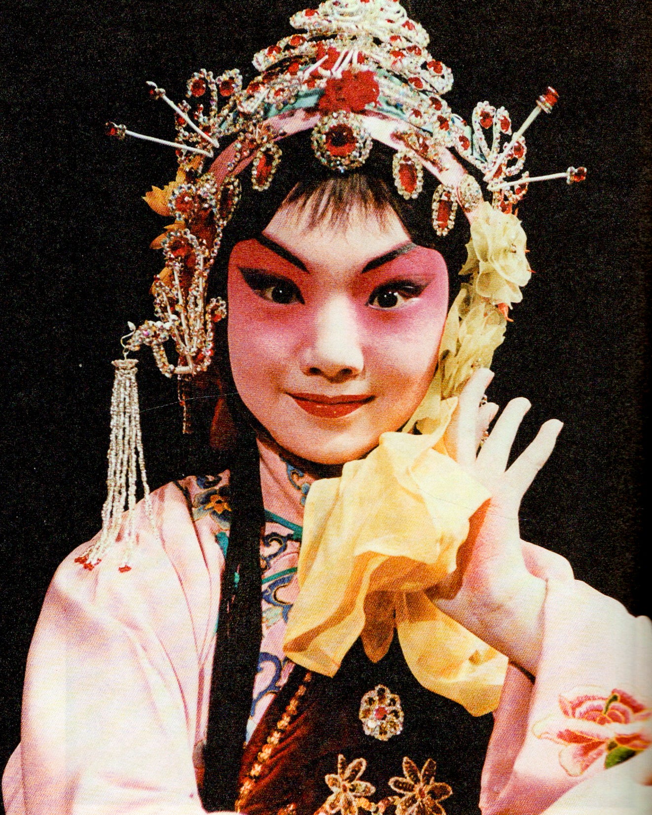 An Afternoon Tea of Beijing Opera Tidbits